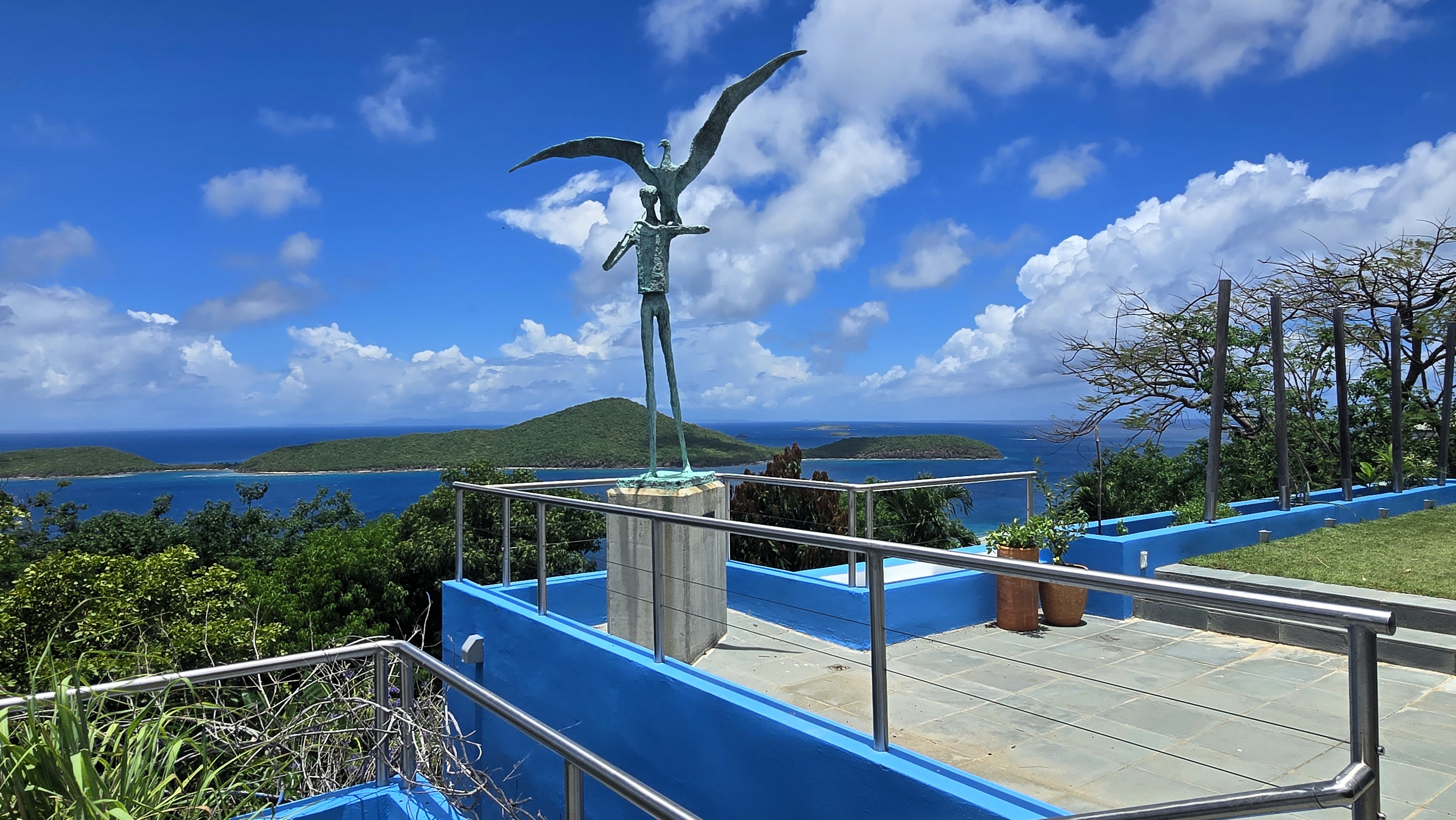 Navillus Sur, 7 bed, 7 bath, $2,575,000